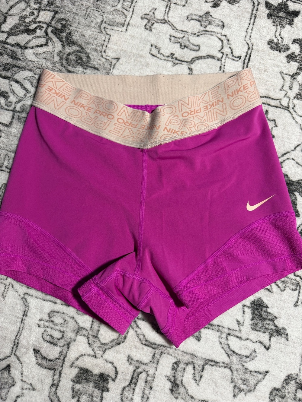 Nike pro Women's Magenta Shorts with Beige Waistband